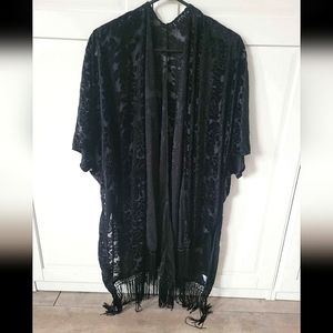 Black shrug lace fringes bohemian